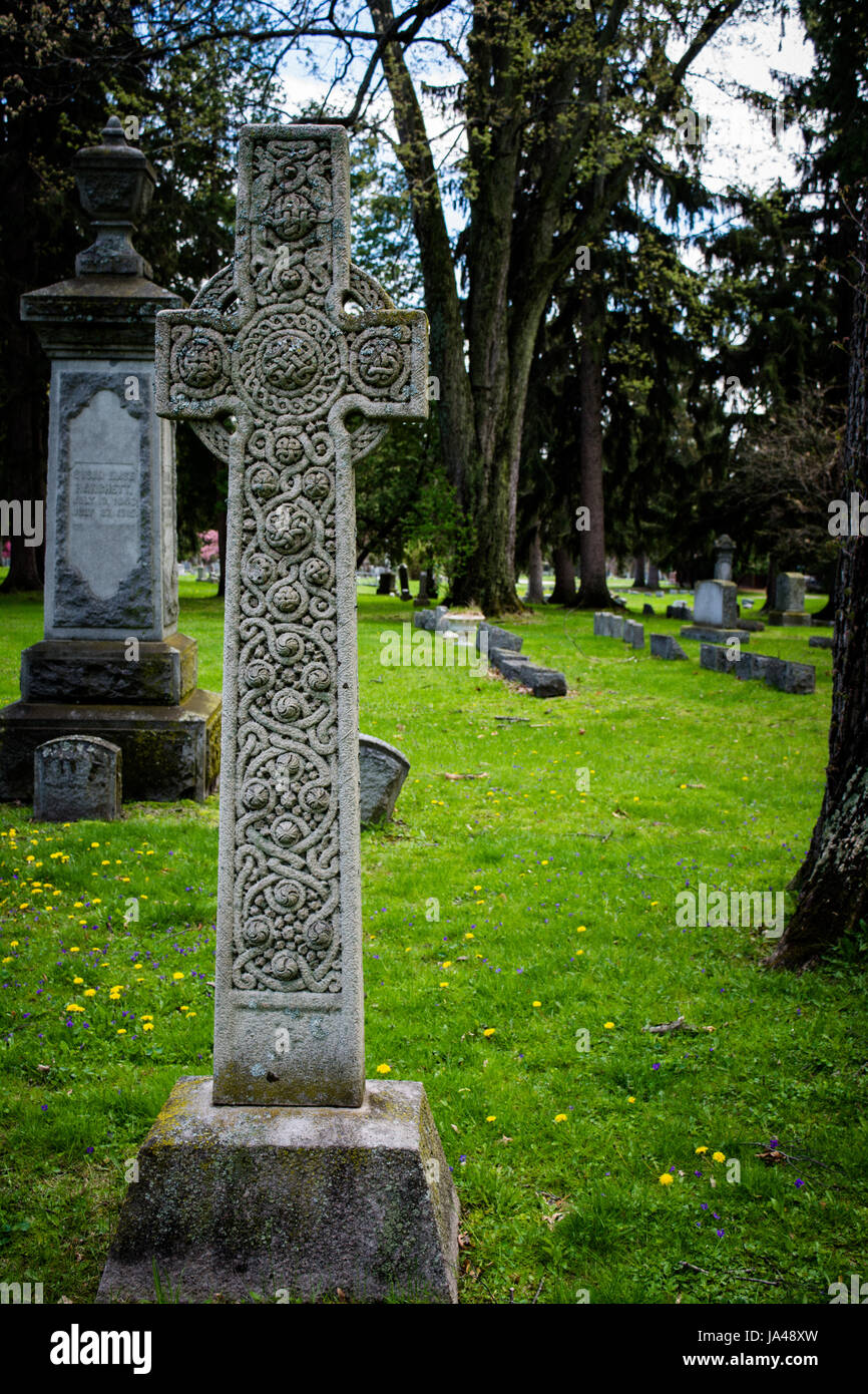Celtic cross grave marker hires stock photography and images Alamy