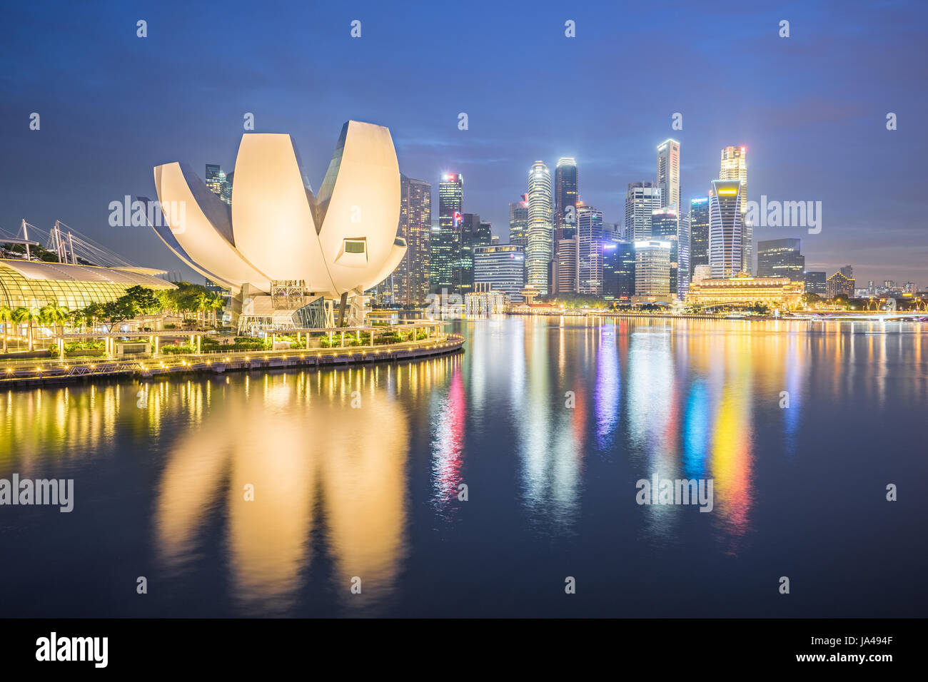 Night view of Singapore cityscape skyline Stock Photo - Alamy