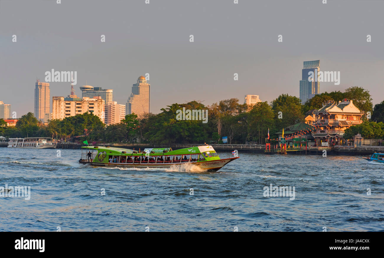 Chao phraya river bangkok boat hi-res stock photography and images - Alamy
