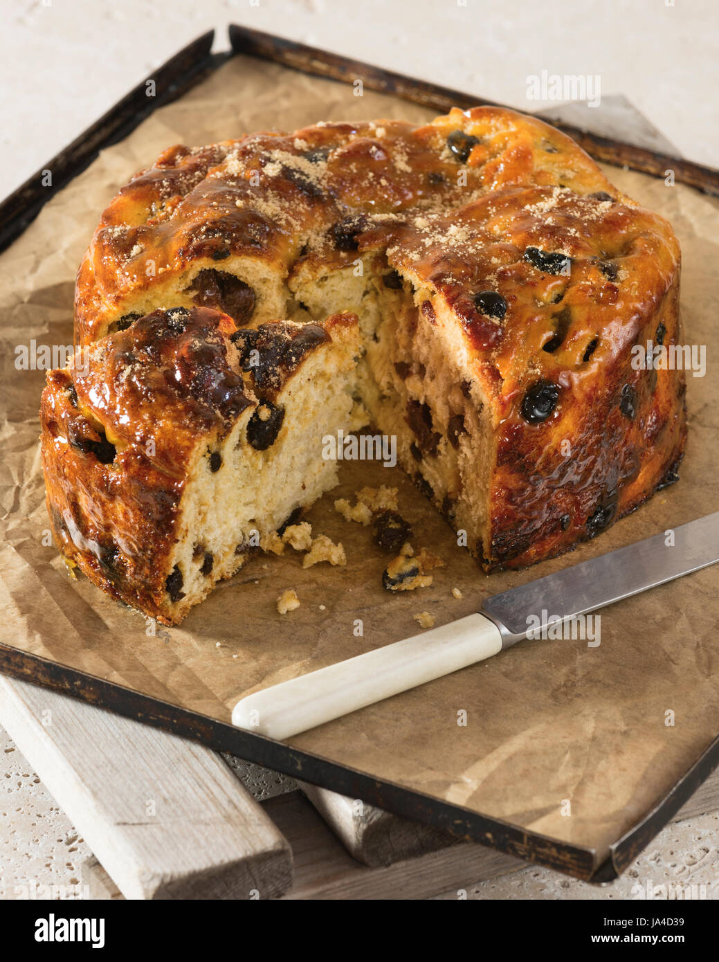 Lardy cake. West country fruit loaf. UK Food Stock Photo Alamy