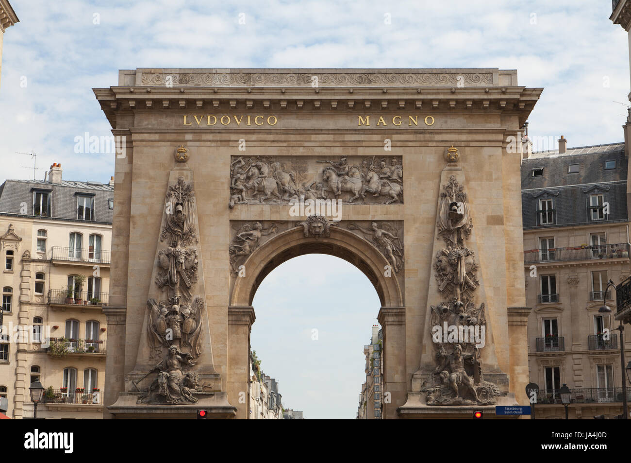 Porte de saint denis hi-res stock photography and images - Alamy