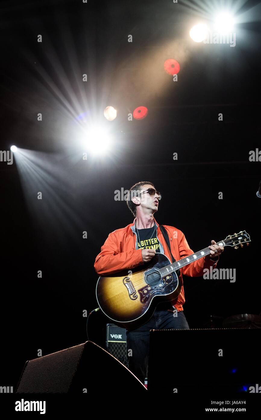 The English Singer And Song-writer Richard Ashcroft Pictured On Stage ...