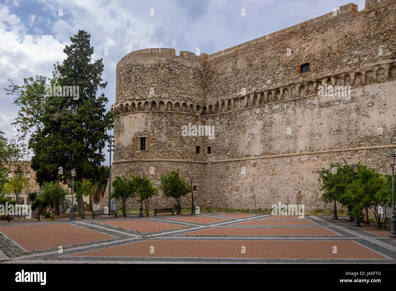 Reggio calabria italy hi-res stock photography and images - Alamy
