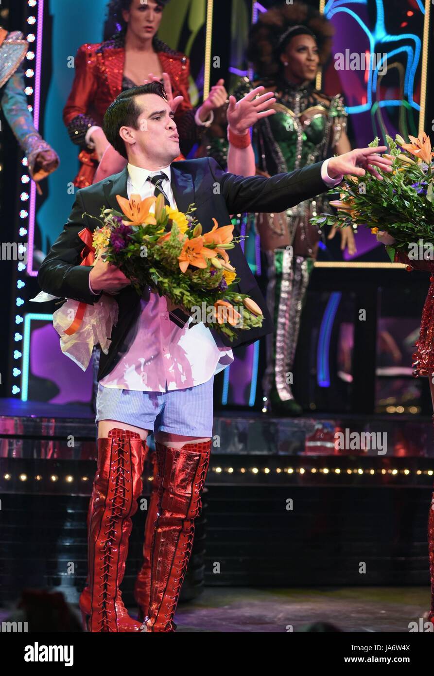Brendon urie kinky boots hi-res stock photography and images - Alamy