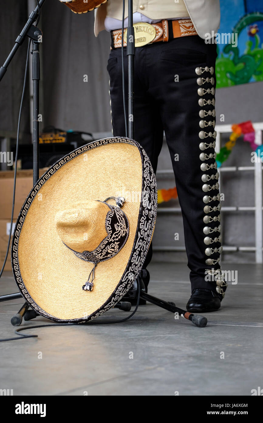 Mariachi and charro festival hi-res stock photography and images - Alamy