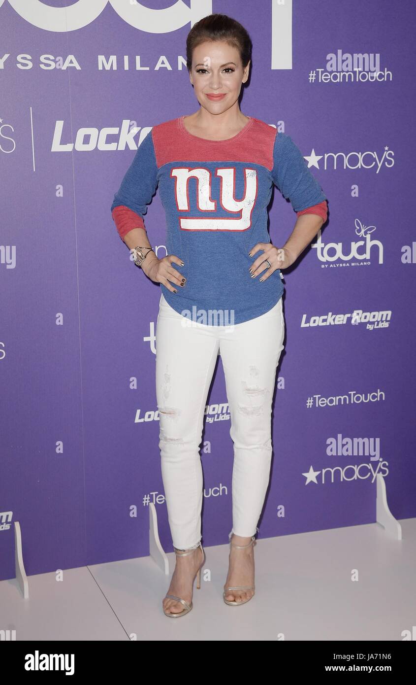 New York, USA. 23rd August, 2017. Alyssa Milano at in-store appearance
