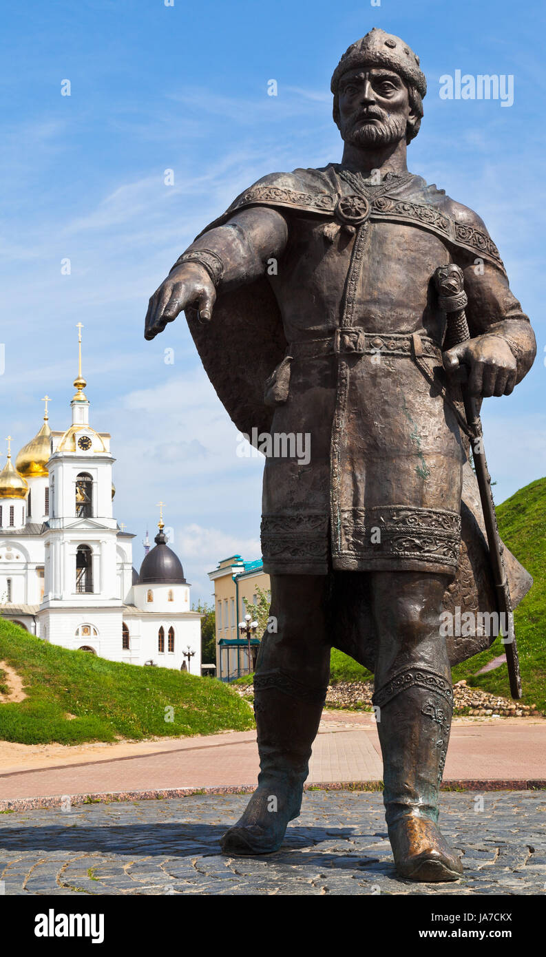 DMITROV, RUSSIA - AUGUST 14: prince Yury Dolgoruky Monument at southern entrance to Kremlin in Dmitrov, Russia on August 14, 2013. The monument was build in 2001 by sculptor Tserkovnikov Stock Photo