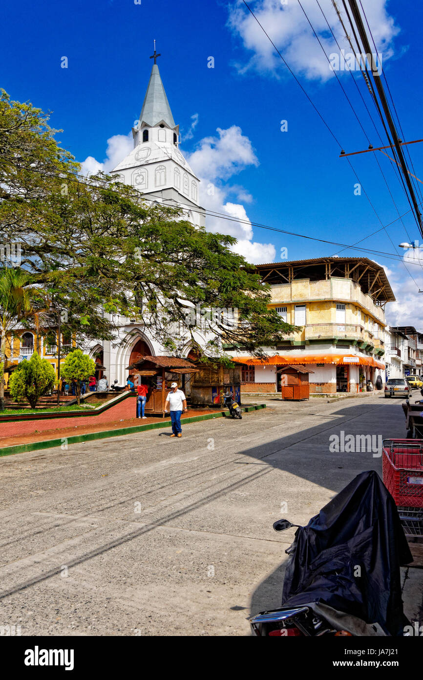 Zentraler Platz in Alcalá, Valle del Cauca, Kolumbien / Central Square