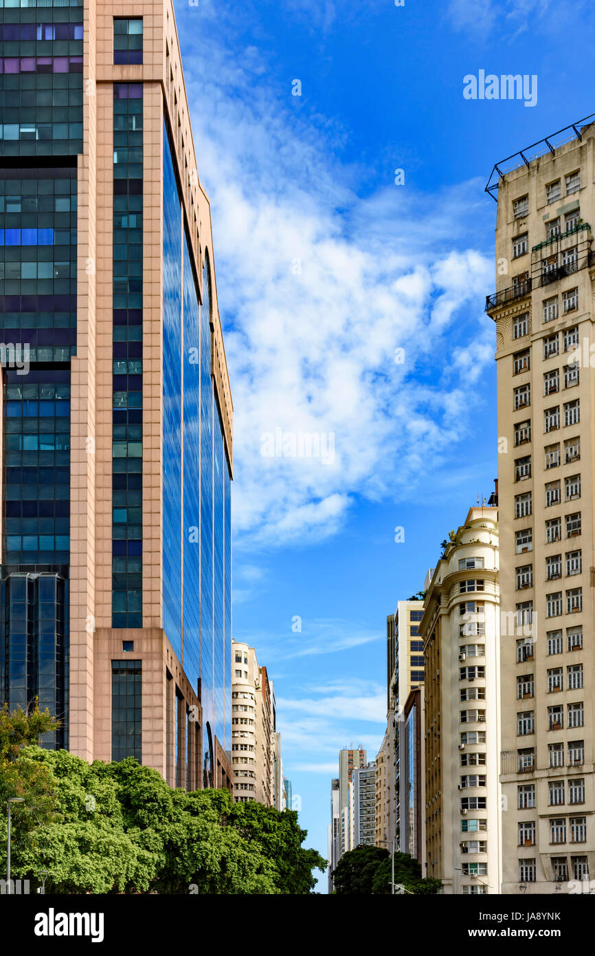Rio Branco avenue, one of the main avenues and financial center of the city of Rio de Janeiro Rio Branco avenue, one of the main avenues and financial center of the city of Rio de Janeiro