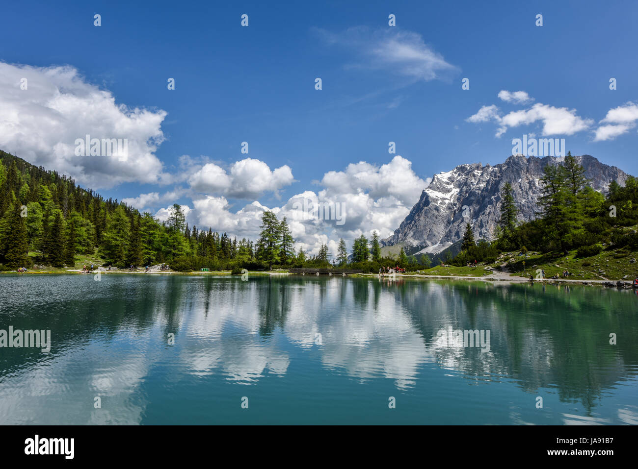 Zugspitze is reflected in the seebensee hi-res stock photography and ...