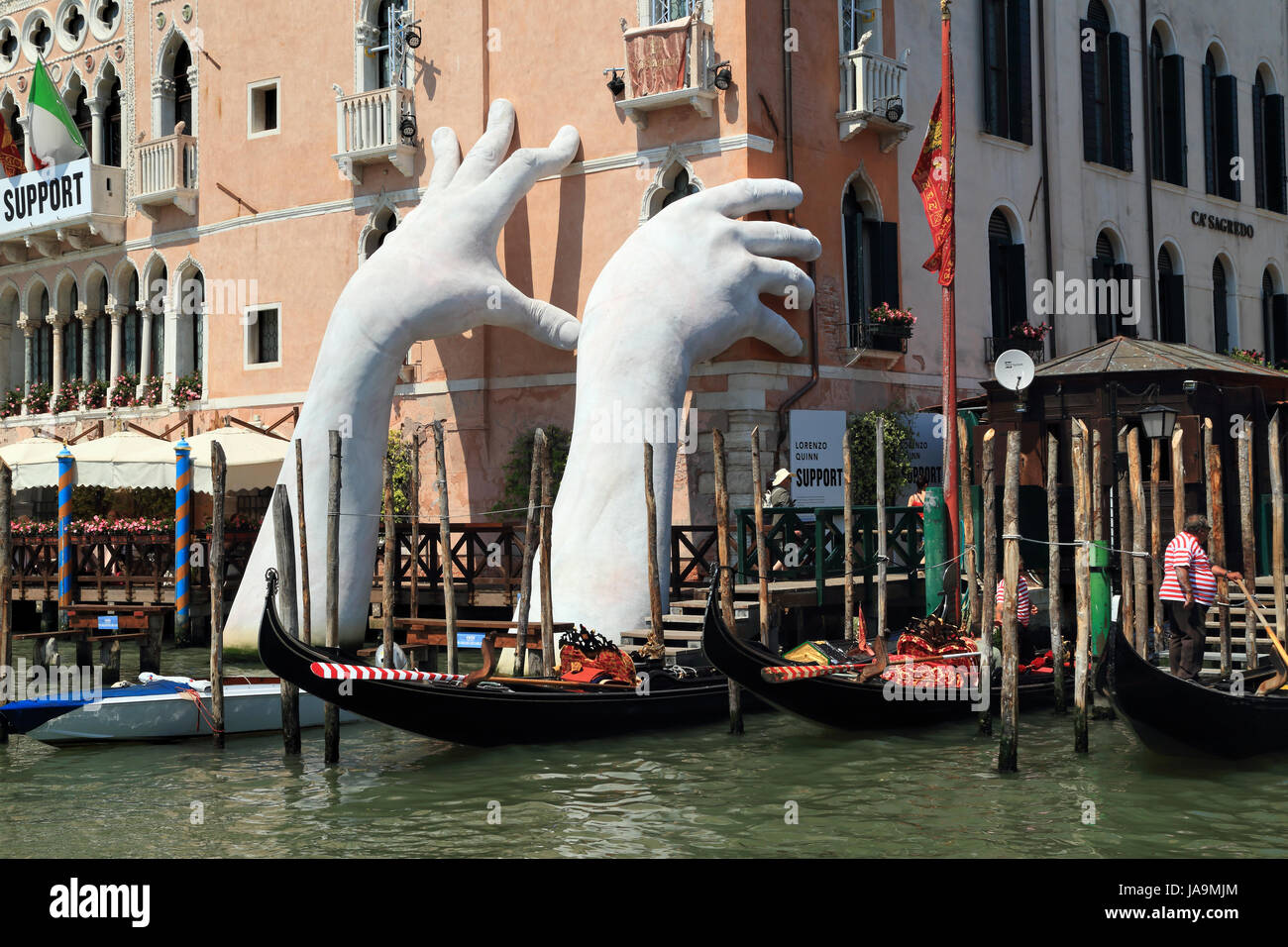 Lorenzo Quinn Hands sculpture in Venice, Biennale 2017 Stock Photo