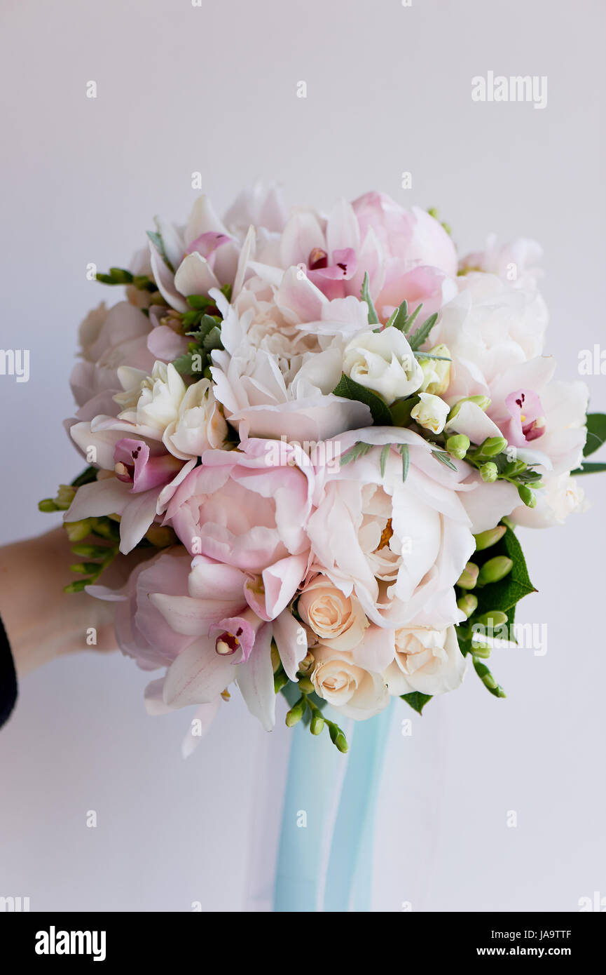 The bride's bouquet of soft pink peonies and white roses . Wedding ...