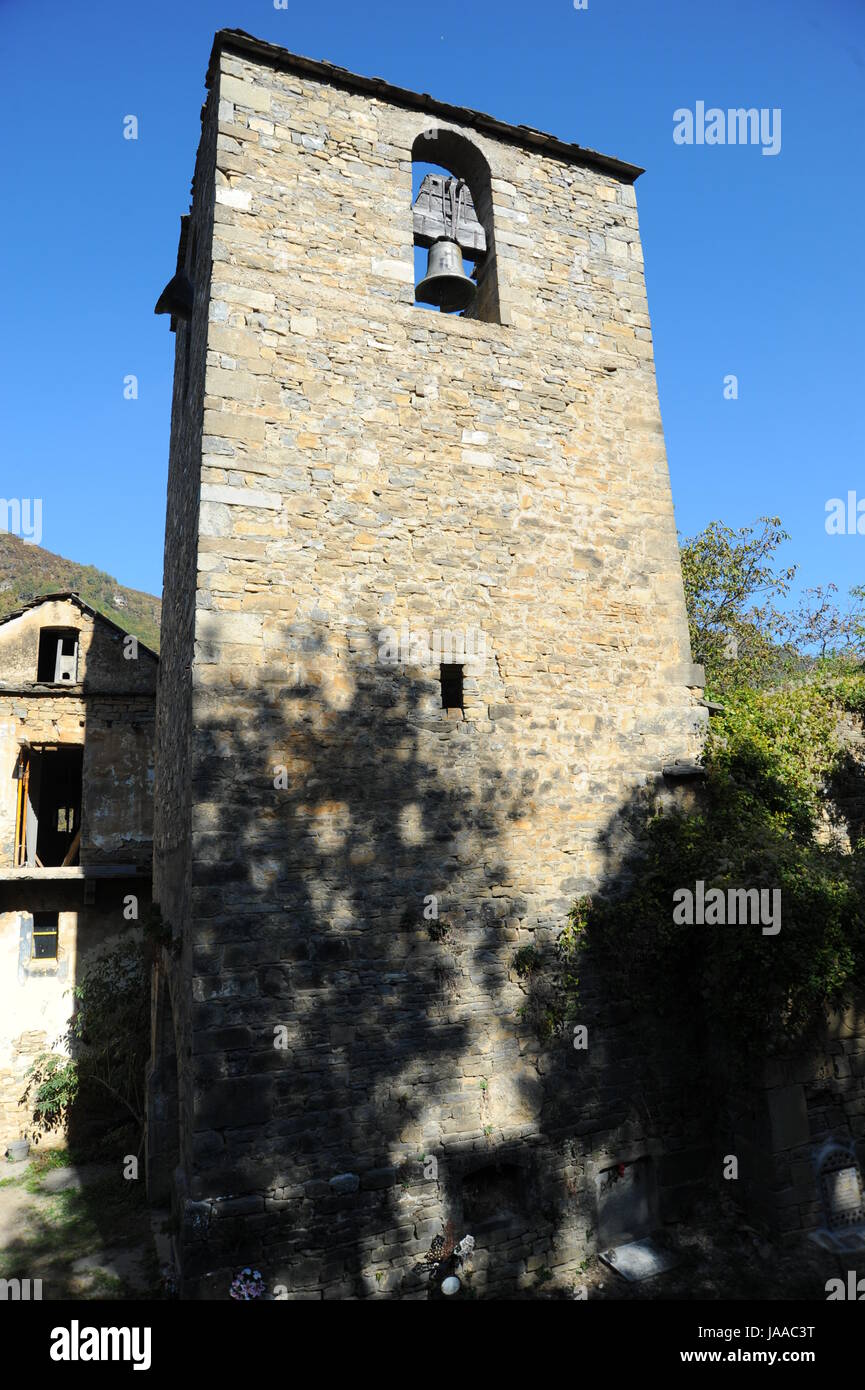 hidden village in the pyrenees - spain Stock Photo
