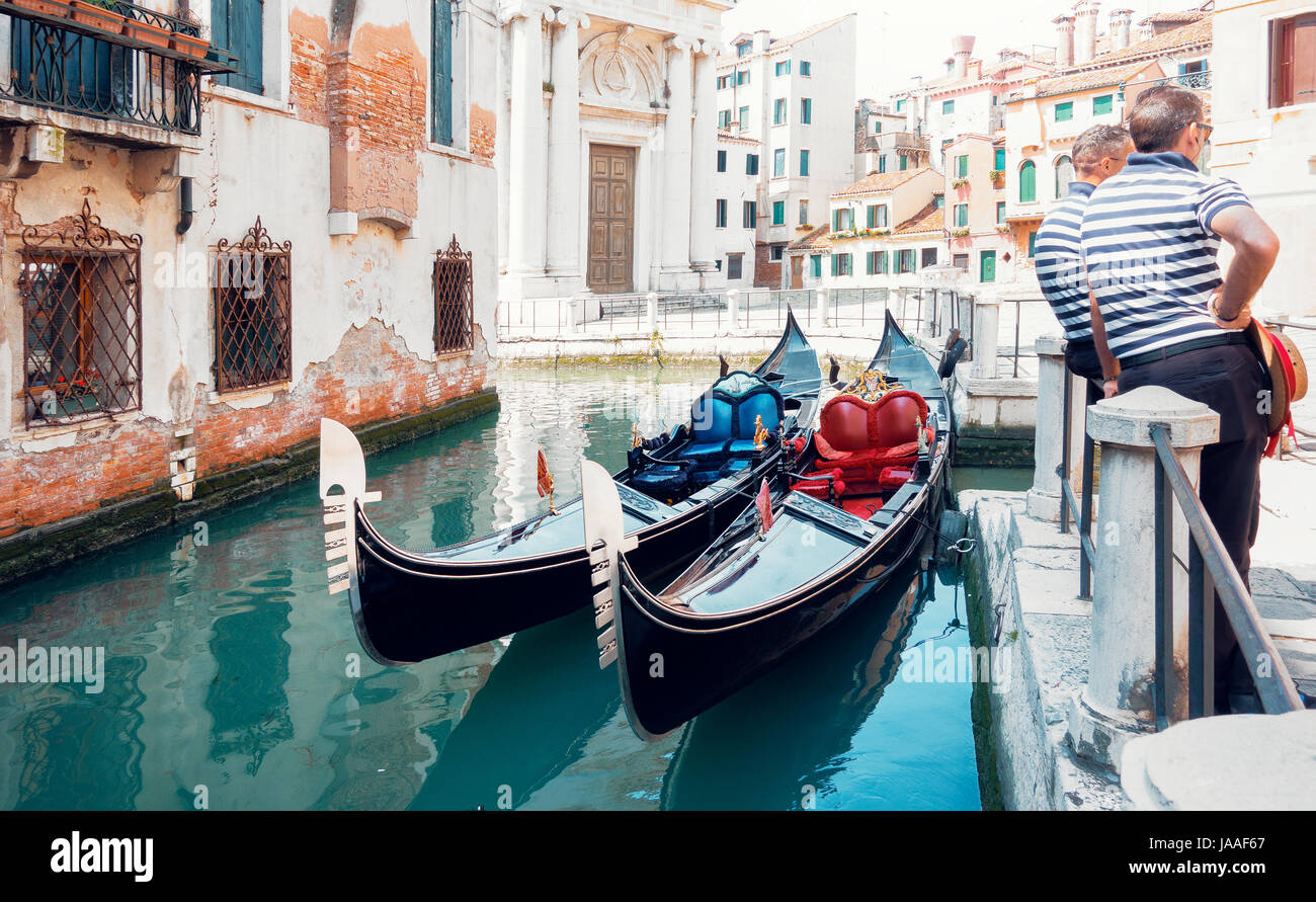 Tourism boat river italy hi-res stock photography and images - Alamy