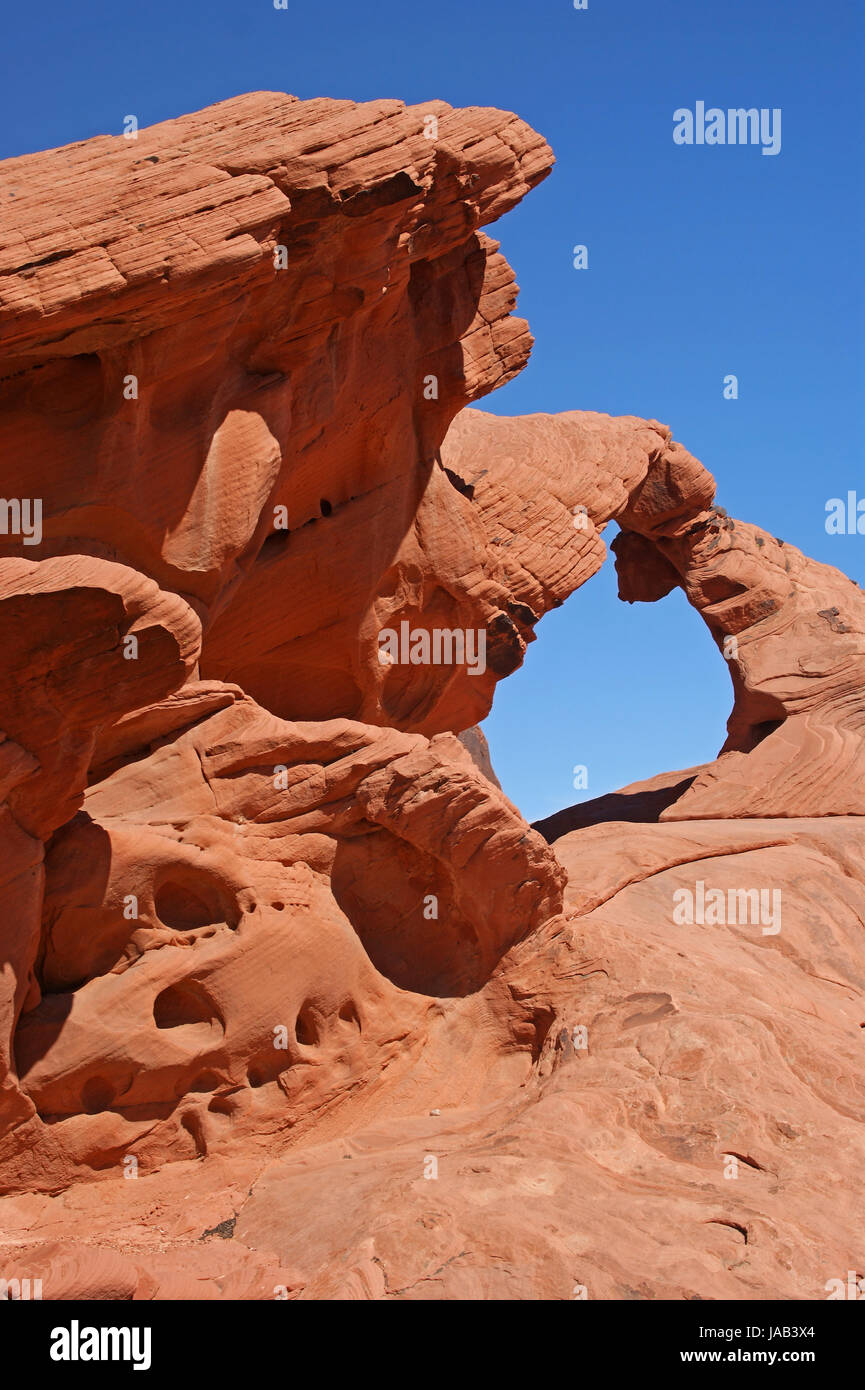 arch rock - valley of fire state park / nevada Stock Photo