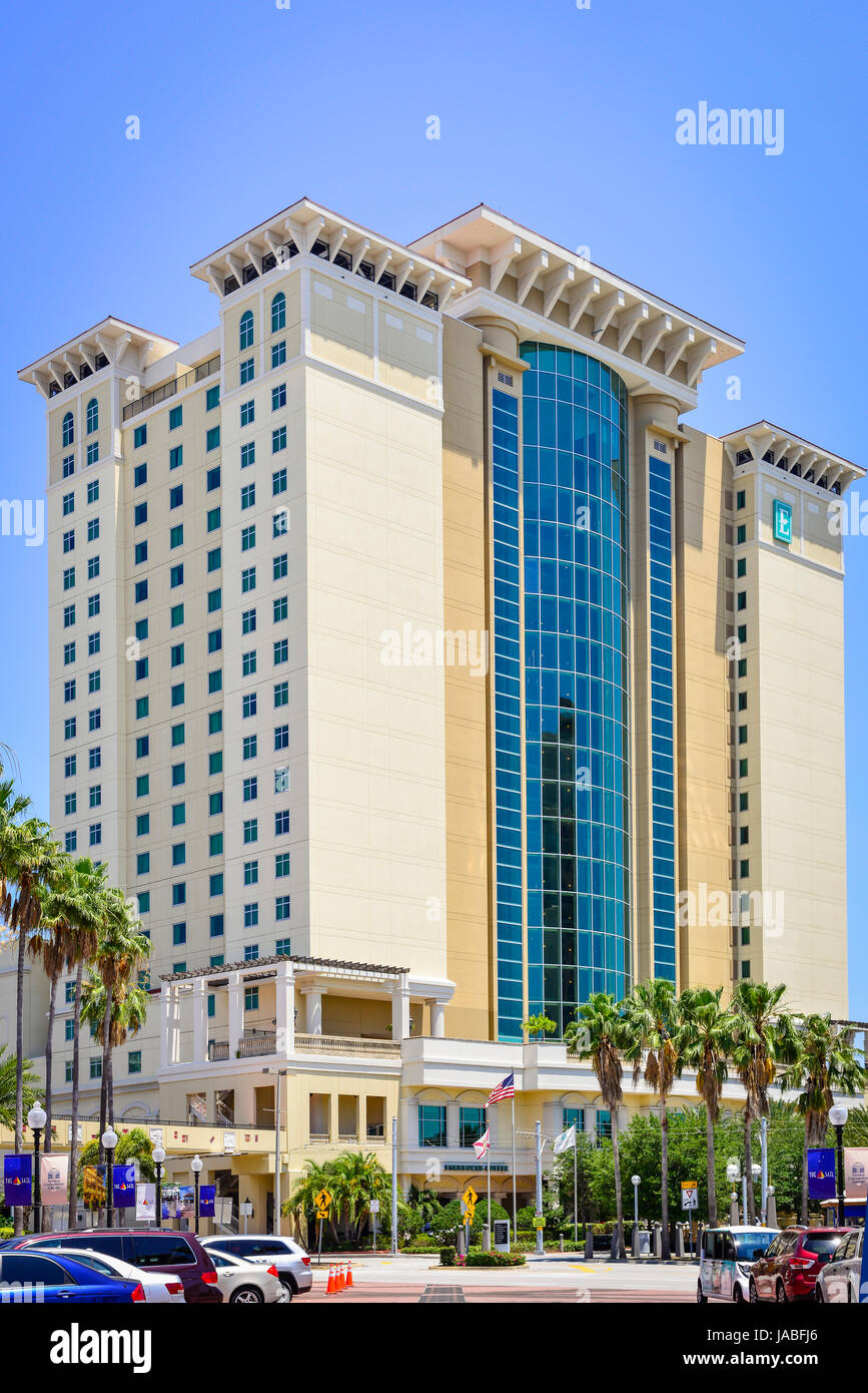 High rise building, The Embassy Suites Downtown Convention Center Hilton Hotel in downtown Tampa, FL Stock Photo