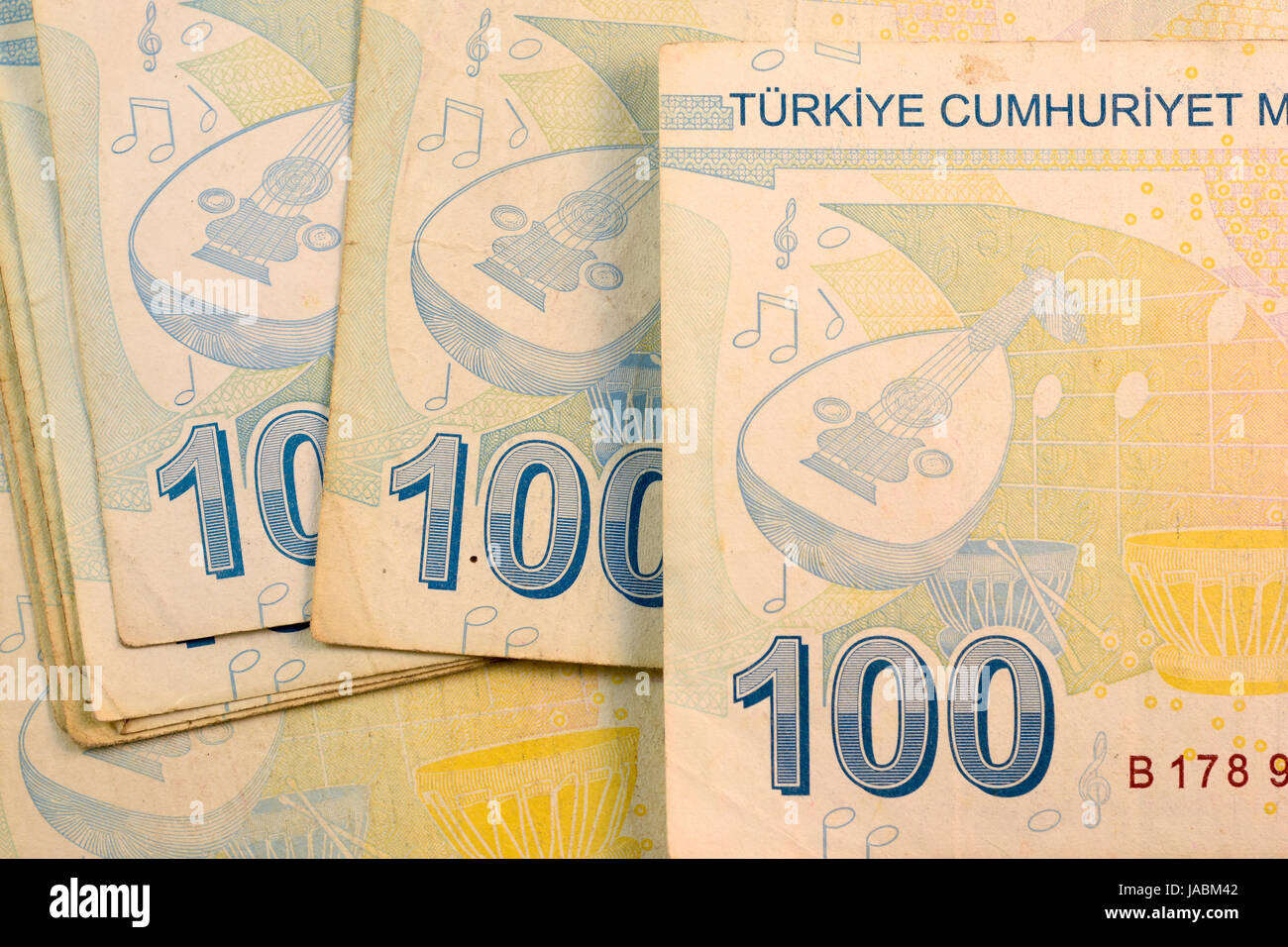 Close up Turkish lira currency note, Turkish lira Türk lirası (Turkish) 200  Türk Lirası ₺200 banknote (obverse) ISO 4217 Code TRY Number Stock Photo -  Alamy