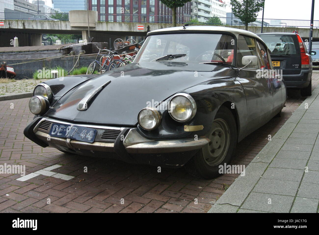classic Citroen DS parked in Haringvliet, Rotterdam, Netherlands Stock Photo