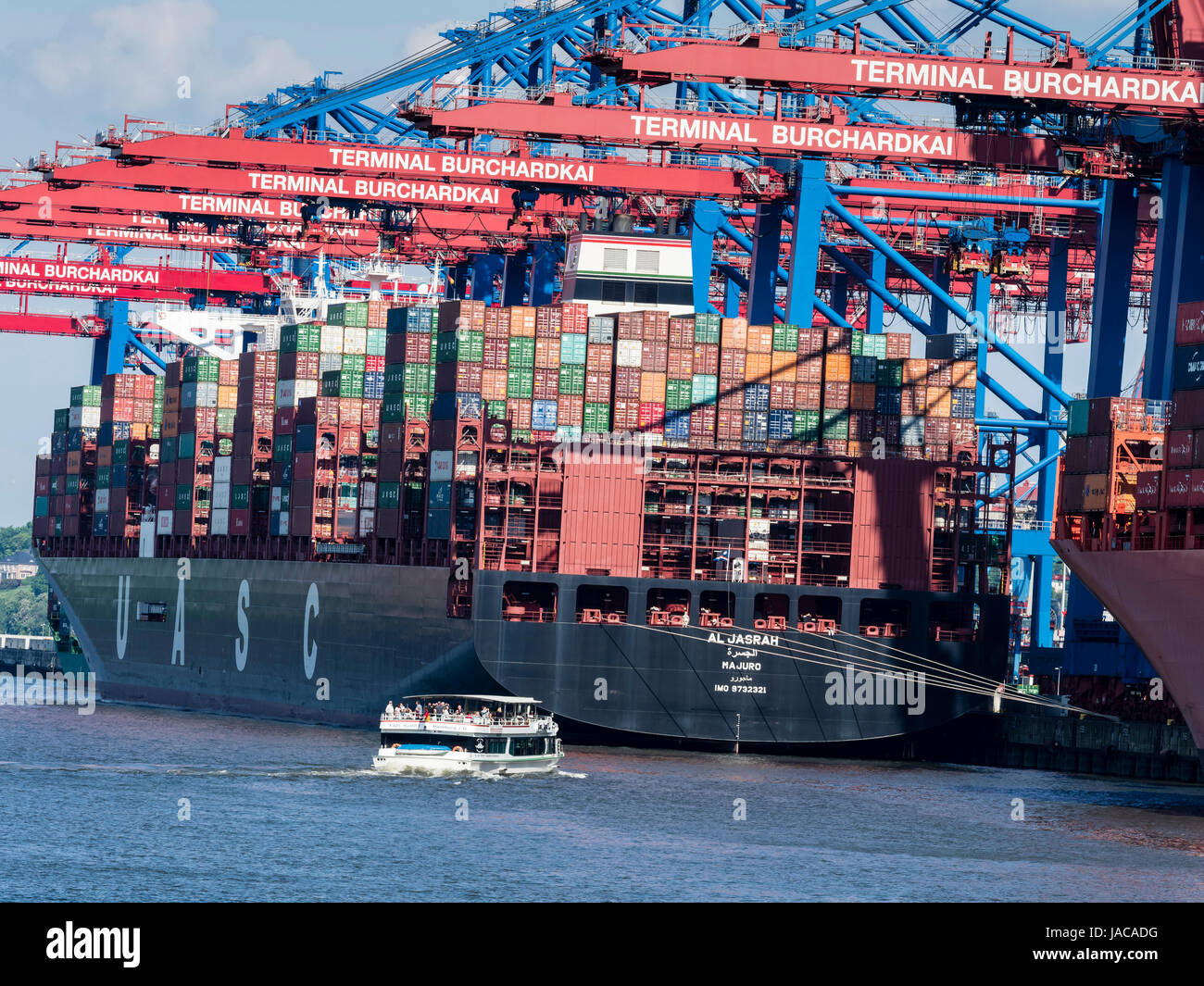 Container ship, Hamburg Harbor, Burchardkai, Hamburg, Germany Stock Photo