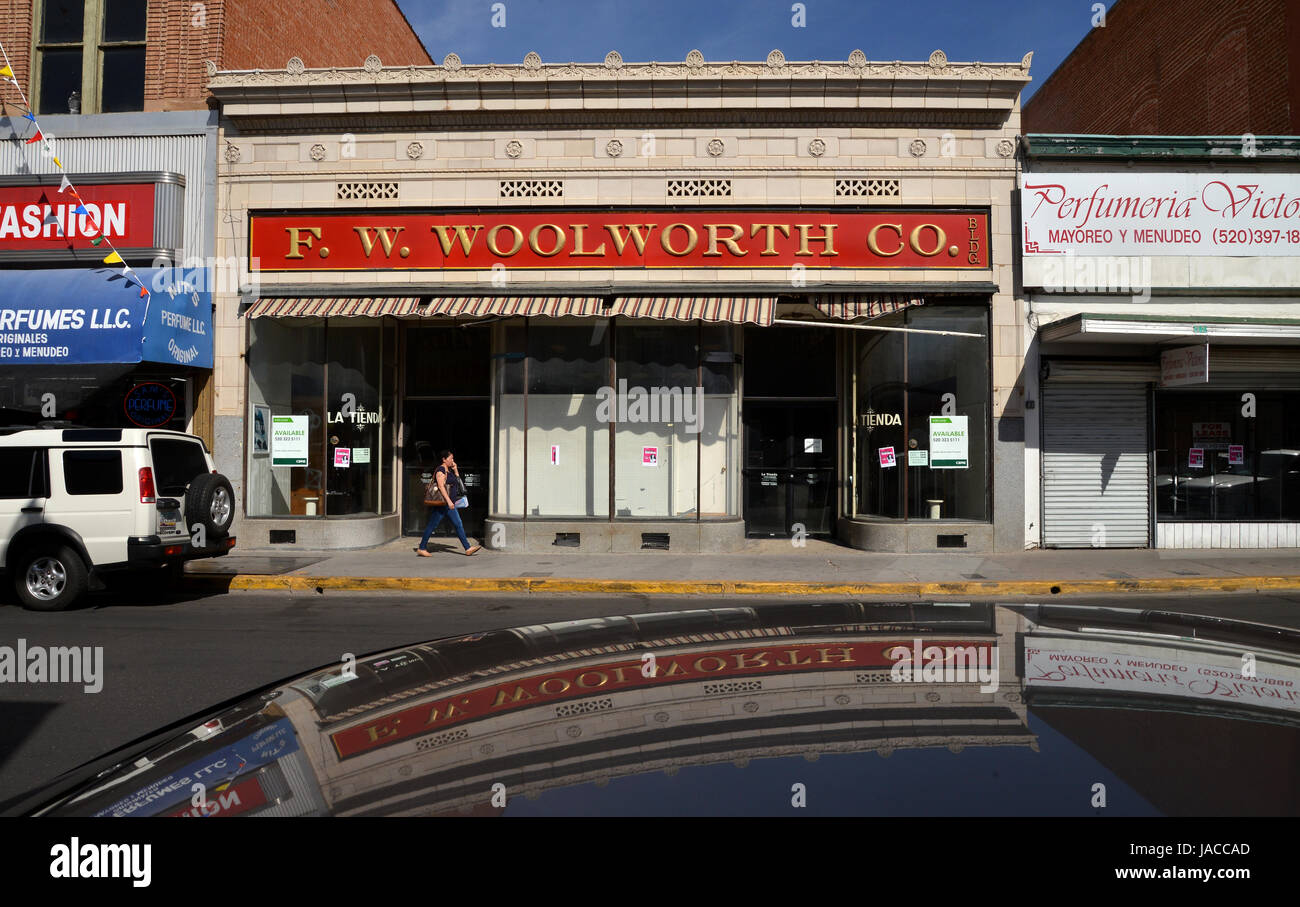 F W Woolworth Stock Photos & F W Woolworth Stock Images - Alamy