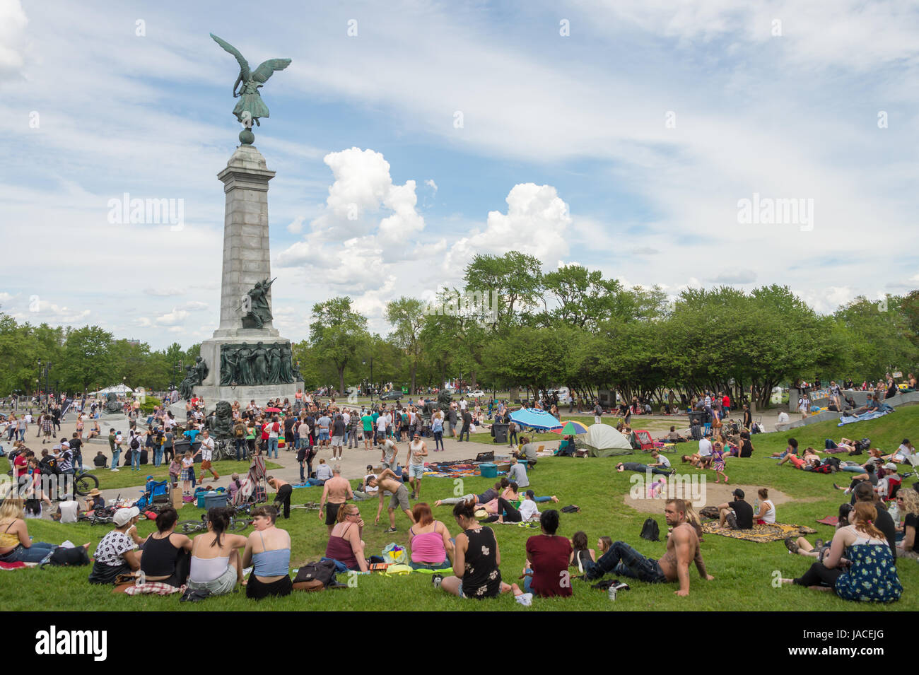 Montreal, 4 June 2017: Montreal's Tam Tam Festival, every sunday on Mount-Royal Stock Photo