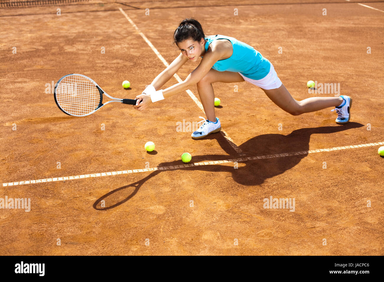 You can play tennis your. Девушка играет в теннис. Красивая девушка играет в теннис. Теннисистка в полный рост. Теннис Постер.