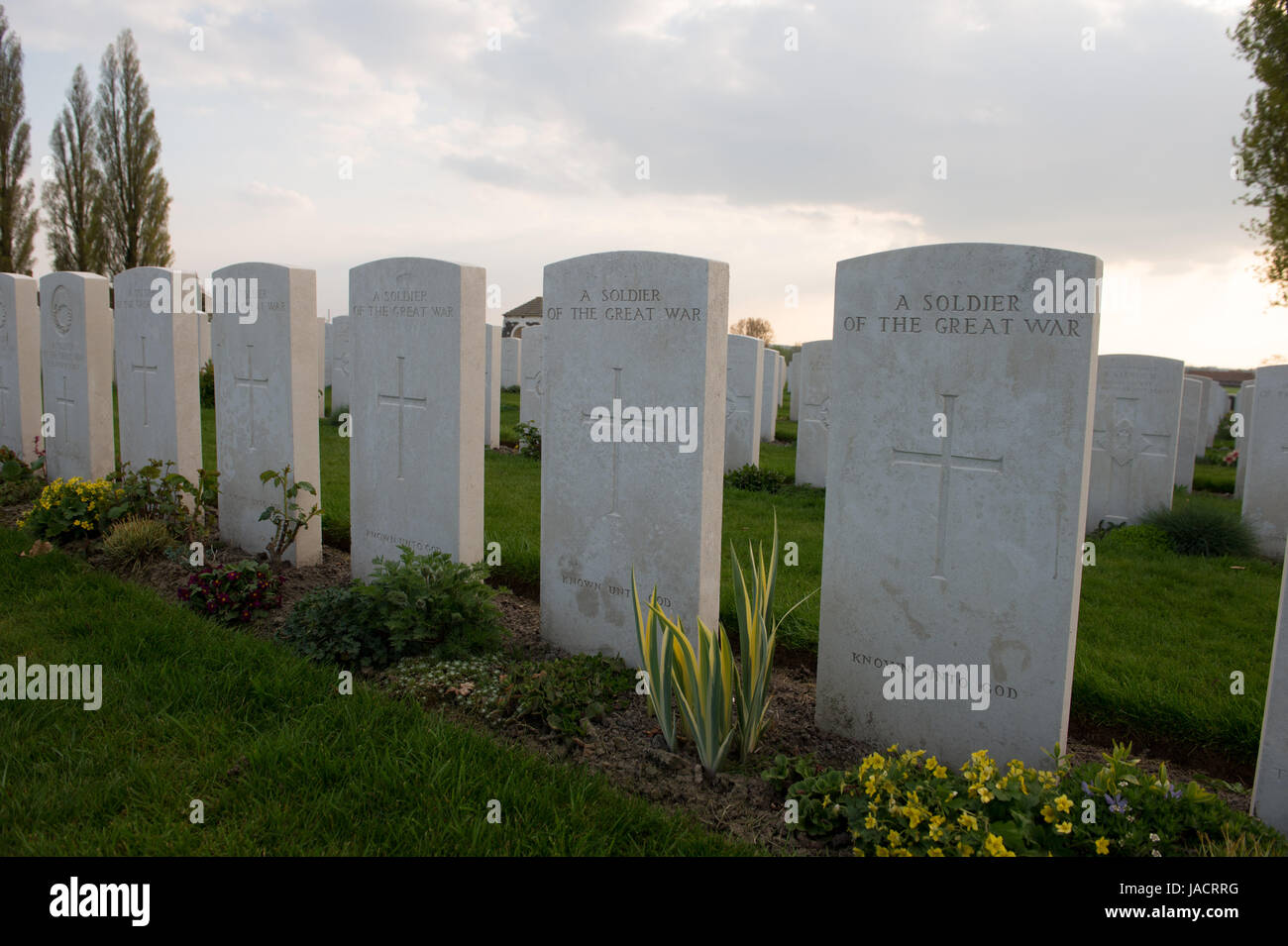 Tyne Cot Cemetery is the largest Commonwealth War Graves Commission cemetery in the world in terms of burials. Near Ieper (Ypres) in Belgium Stock Photo