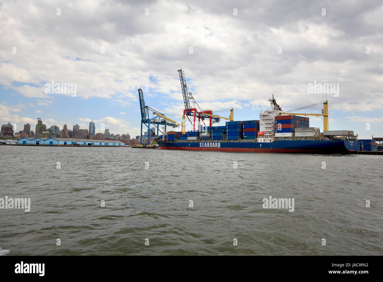 New york port container ship hires stock photography and images Alamy