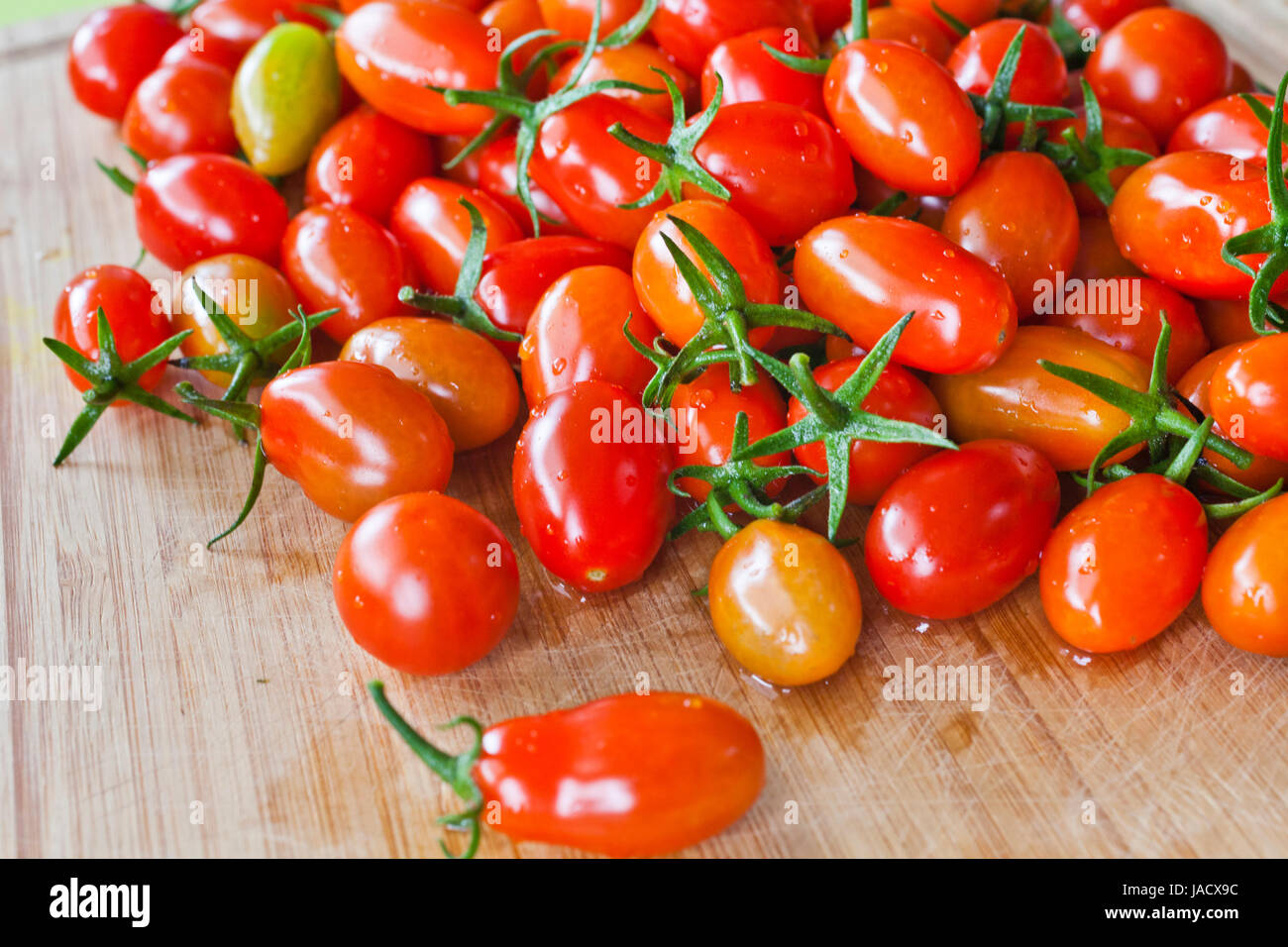 Tomato Cherry Ripe Ripe red fresh home grown cherry tomatoes Stock Photo - Alamy