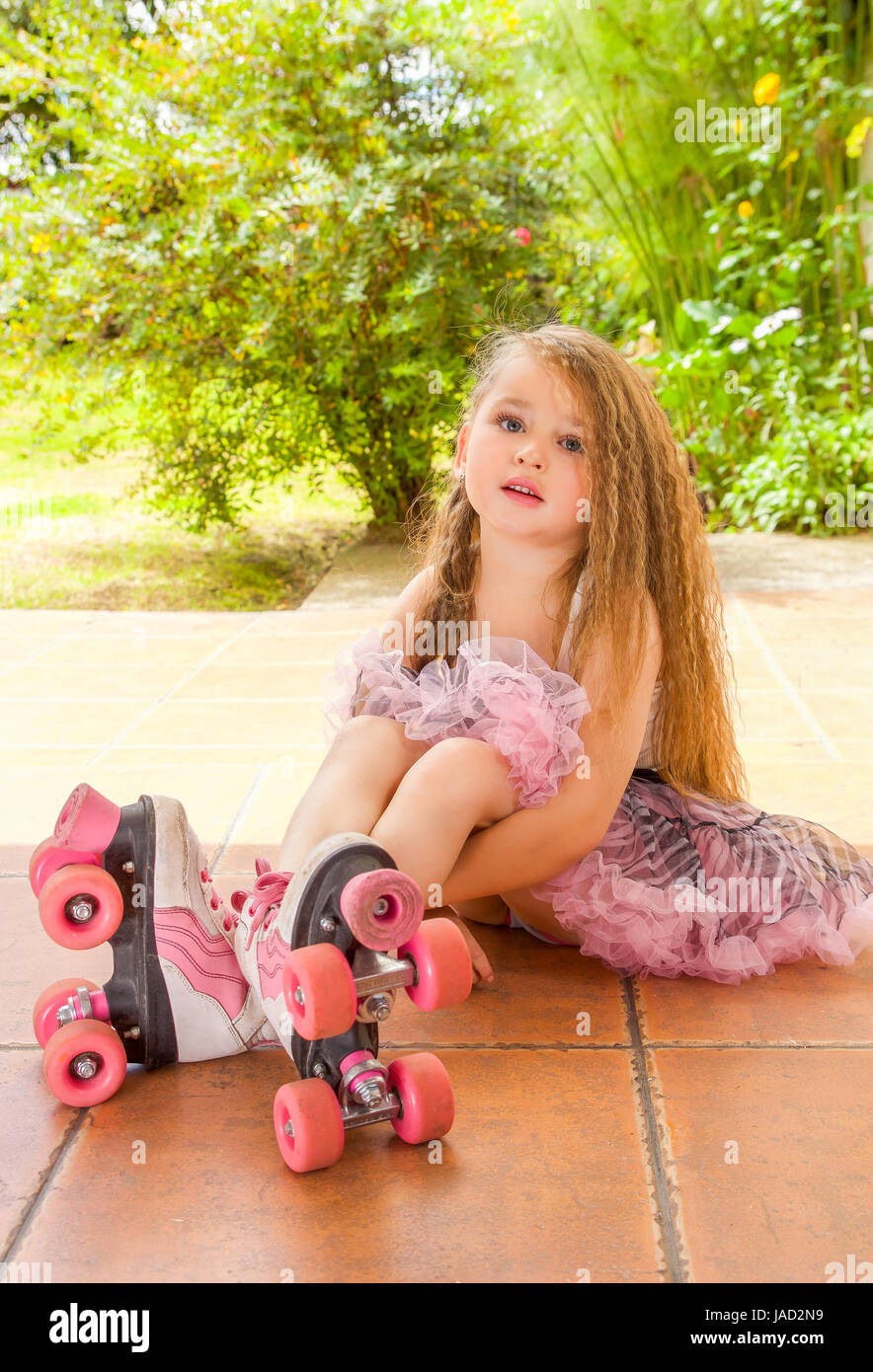 Little girl cheap roller skates