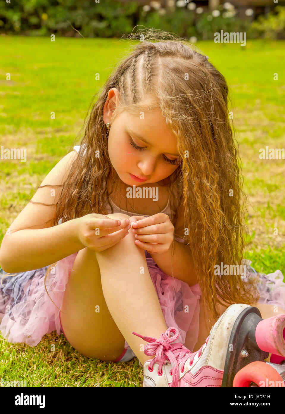 little girl open legs 