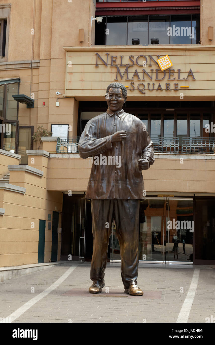 Nelson Mandela Statue am Nelson Mandela Square, Johannesburg Stock