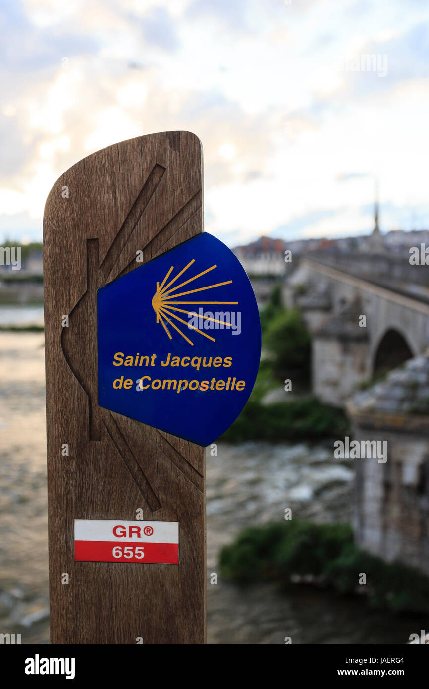 France, Loir et Cher, Blois, Loire, Jacques Gabriel Bridge, signage paths of Saint Jacques de Compostela on the GR 655 Stock Photo
