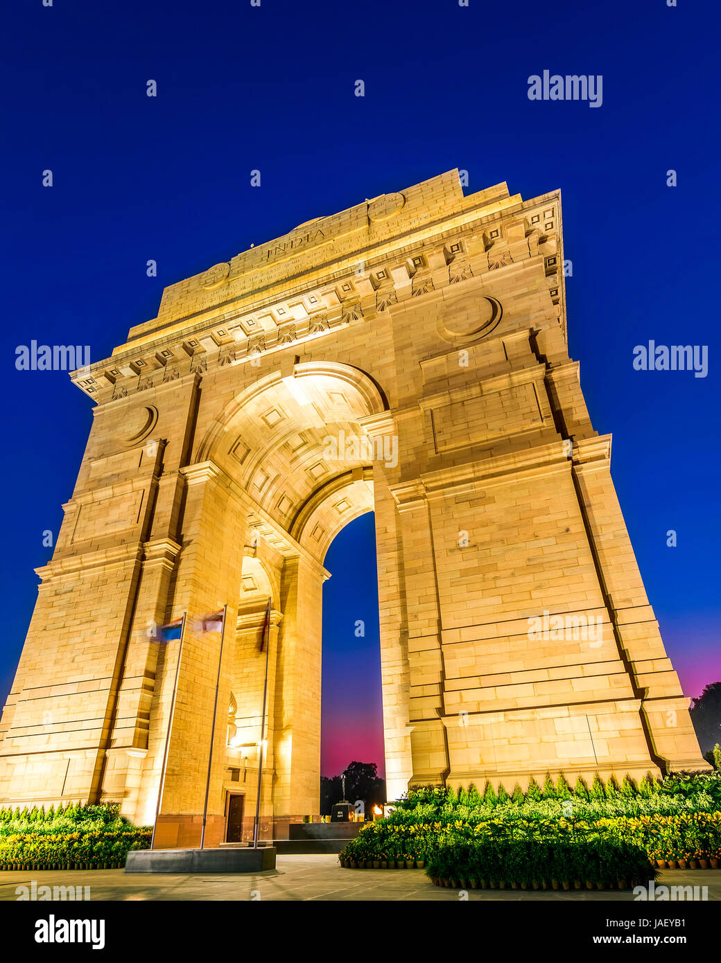 India gate at night new delhi hi-res stock photography and images - Alamy