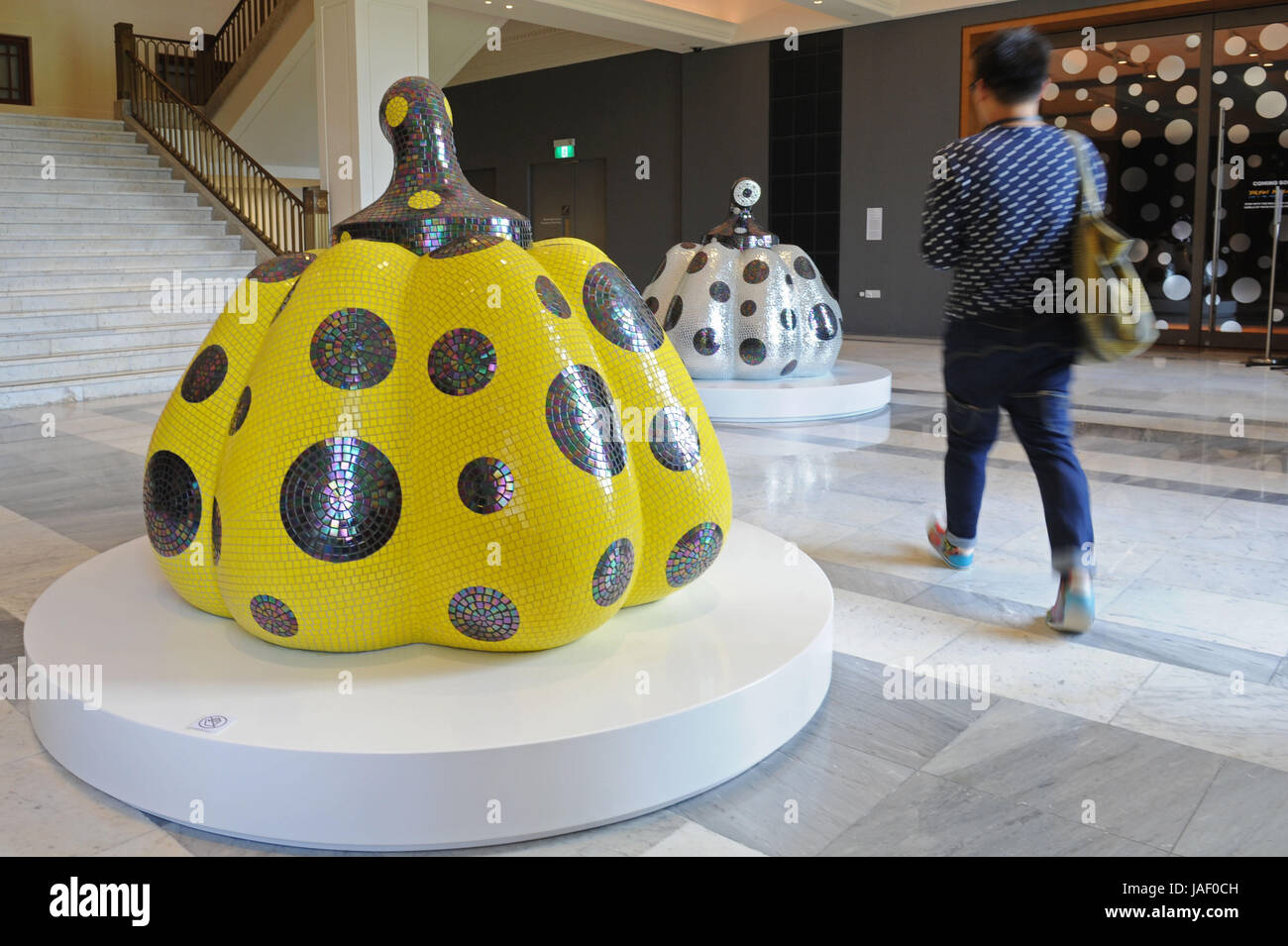 Singapore. 6th June, 2017. A visitor walks between artworks of Japanese artist Yayoi Kusama in National Gallery Singapore, on June 6, 2017. The exhibition 'Yayoi Kusama: Life is the Heart of a Rainbow' will open to the public from June 9 to Sept. 3. Credit: Then Chih Wey/Xinhua/Alamy Live News Stock Photo