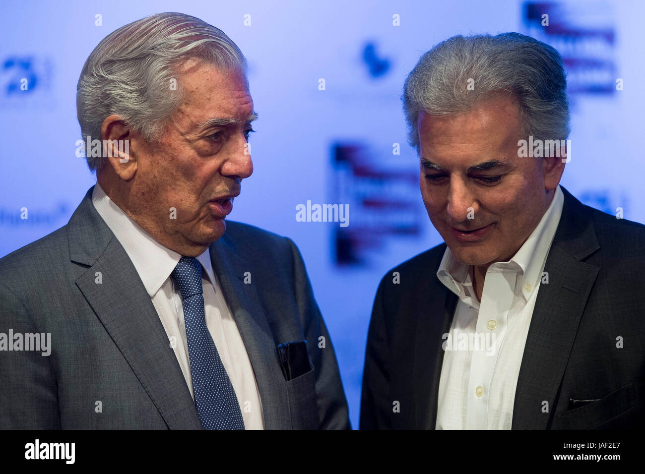 Alvaro vargas llosa hi-res stock photography and images - Alamy