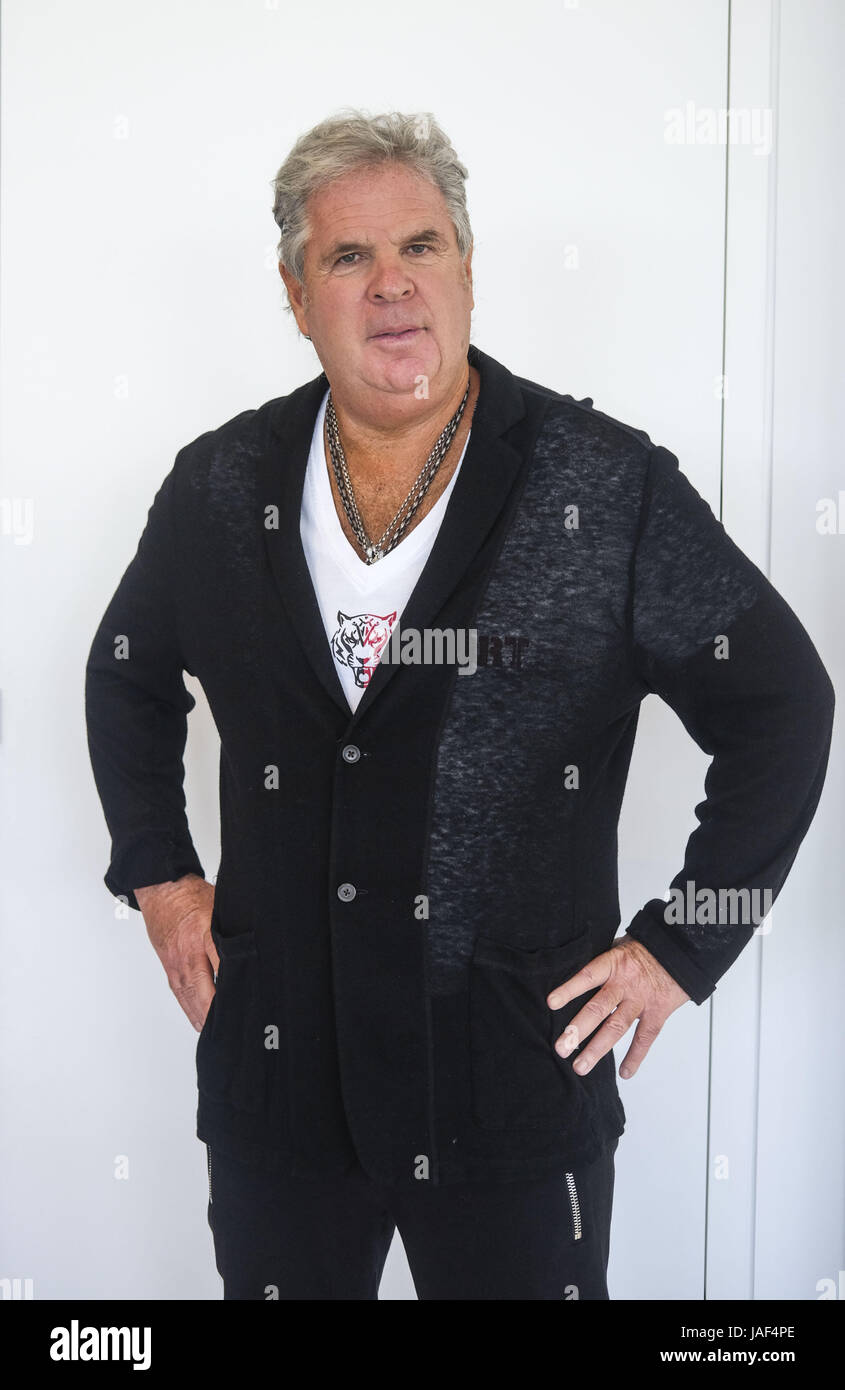 Bruce makowsky hi-res stock photography and images - Alamy