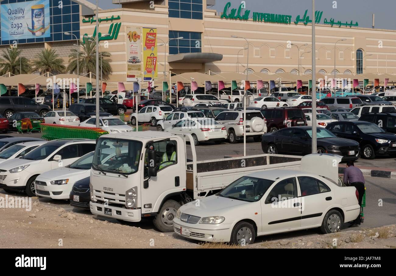 Doha, Qatar. 6th June, 2017. Vehicles are seen at a parking lot in