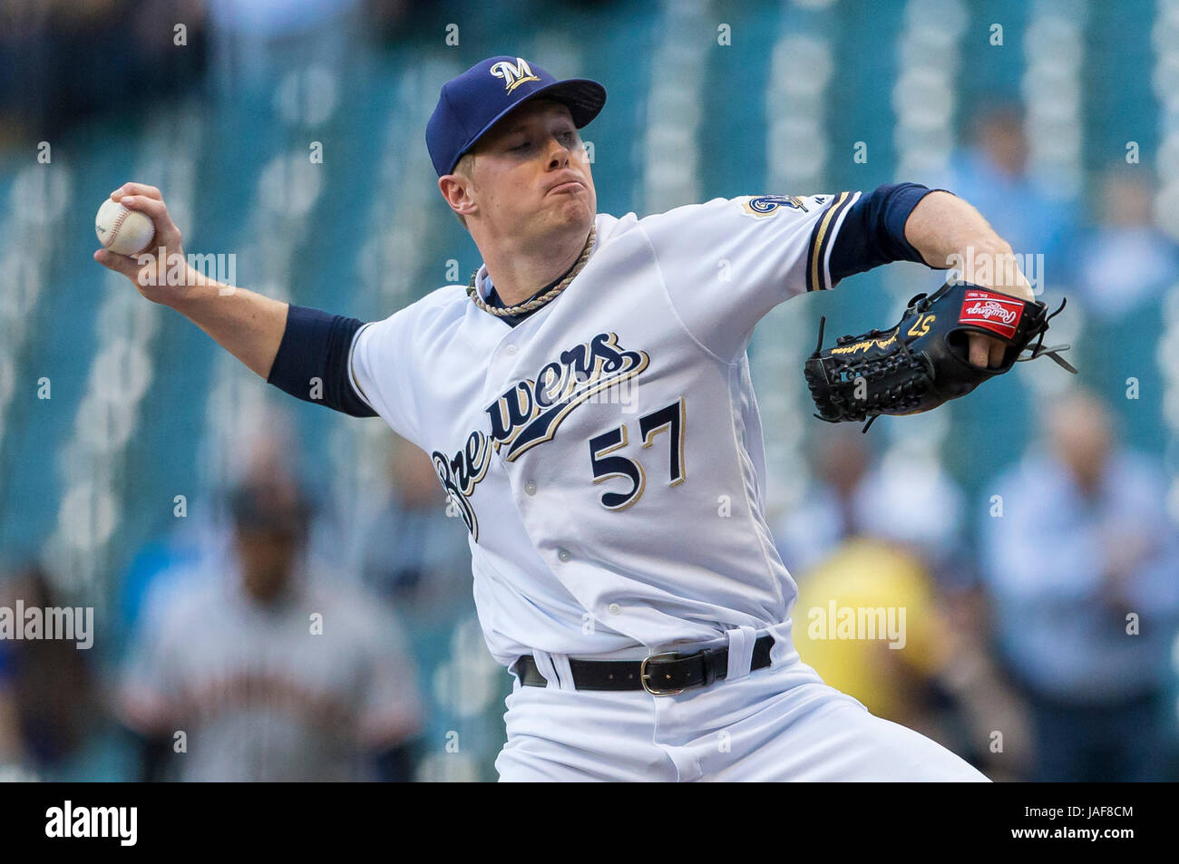 Milwaukee, WI, USA. 6th June, 2017. Milwaukee Brewers starting pitcher ...