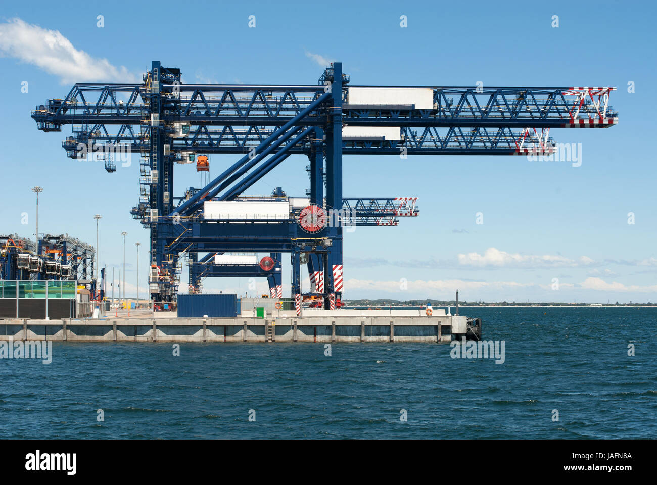 Cranes on a dock hi-res stock photography and images - Alamy