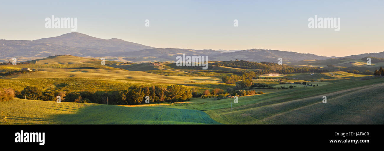 Panorama tuscany hi-res stock photography and images - Alamy