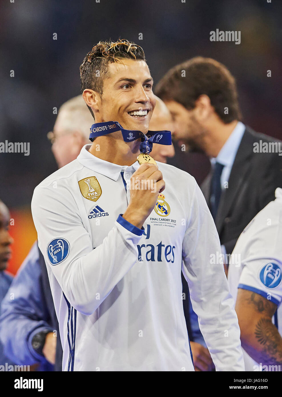 UEFA Champions League, Final, Cardiff, June 03 2017 Cristiano RONALDO, Real  Madrid 7 with Gold Medal celebrates with the trophy REAL MADRID - JUVENTU  Stock Photo - Alamy