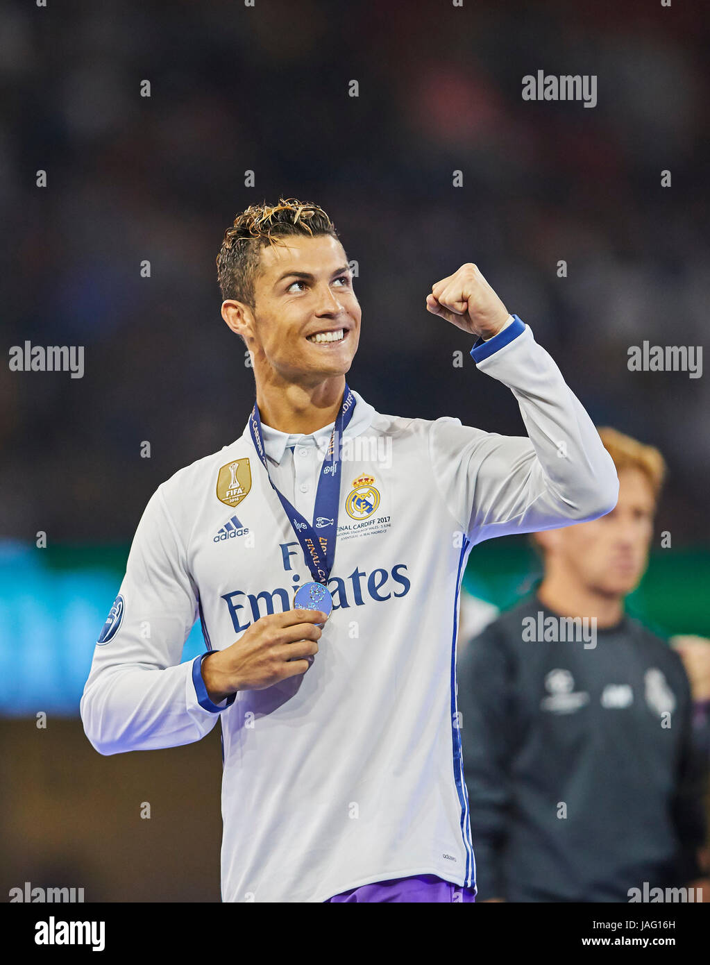 UEFA Champions League, Final, Cardiff, June 03 2017 Cristiano RONALDO, Real  Madrid 7 with Gold Medal celebrates with the trophy REAL MADRID - JUVENTU  Stock Photo - Alamy