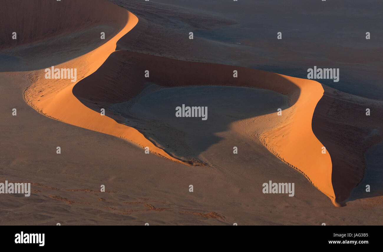 View of the Sossusvlei dunes in Namibia Stock Photo - Alamy