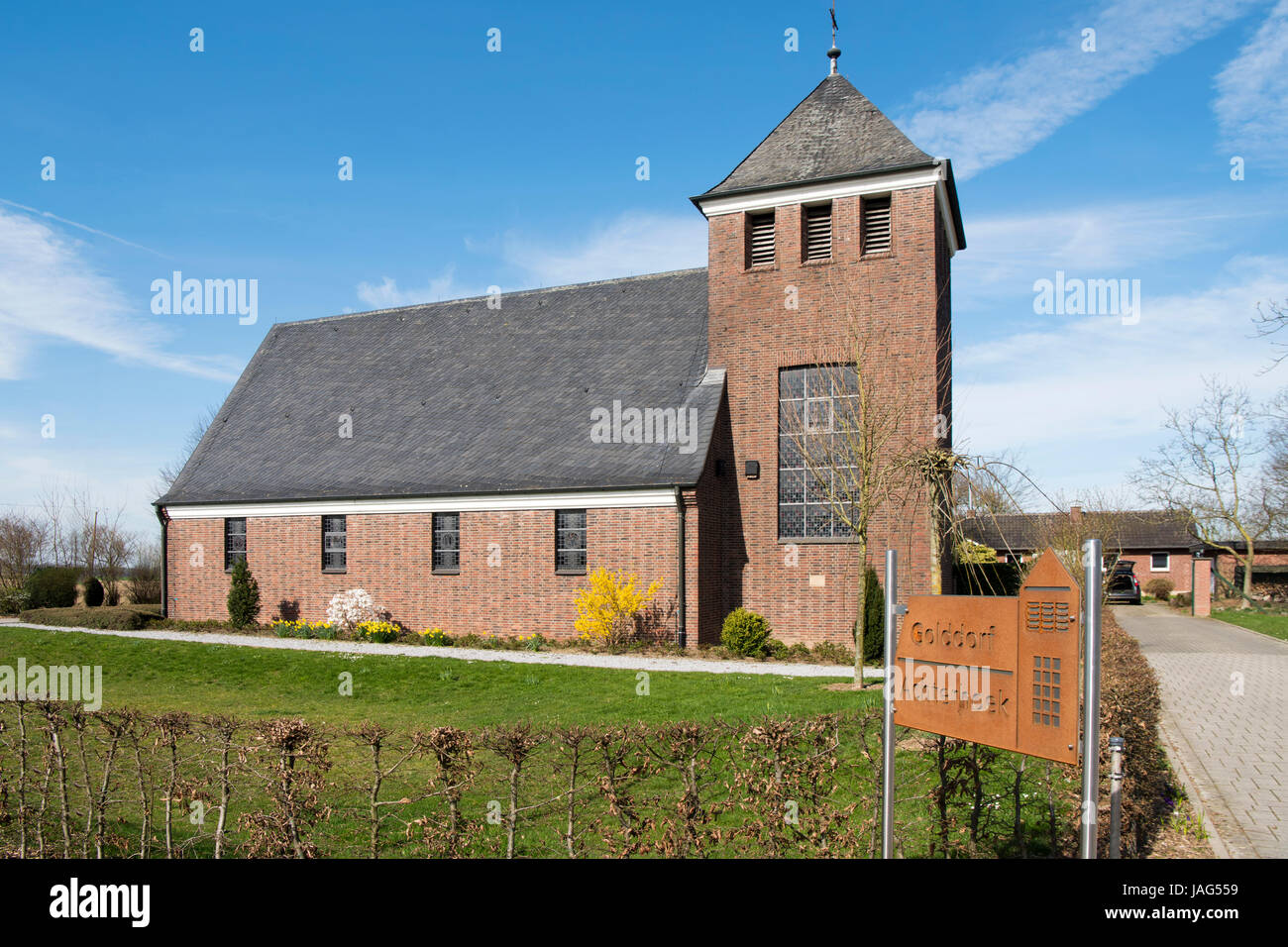 Deutschland, Nordrhein-Westfalen, Kreis Kleve, Winnekendonk, Streusiedlung Achterhoek, St. Josef-Kapelle Stock Photo