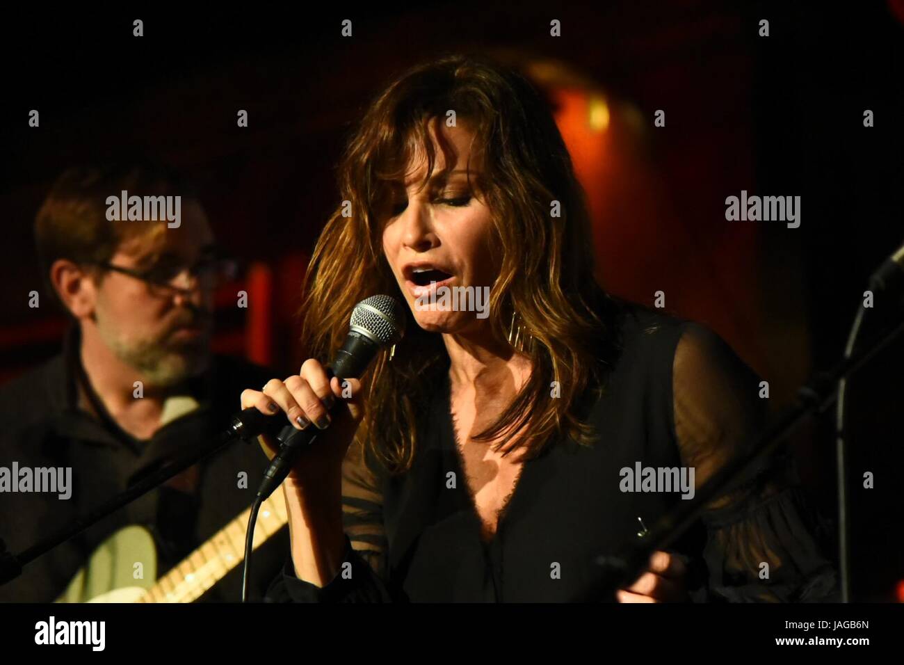 Gina Gershon Performs At The Cutting Room Rock Roll