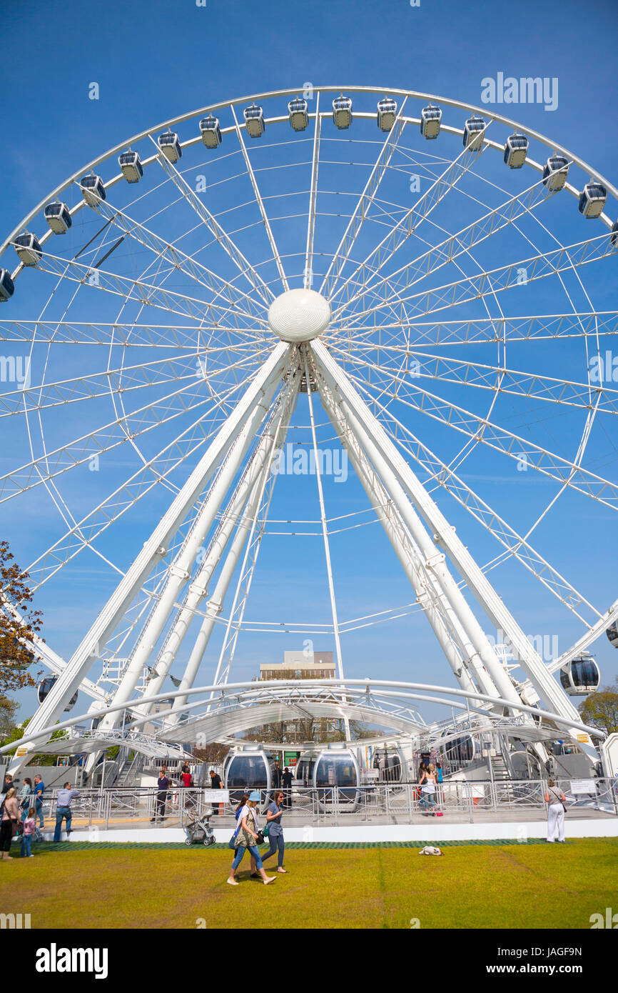 The Ferris wheel of Plymouth, a 60 meter observation wheel on the Hoe
