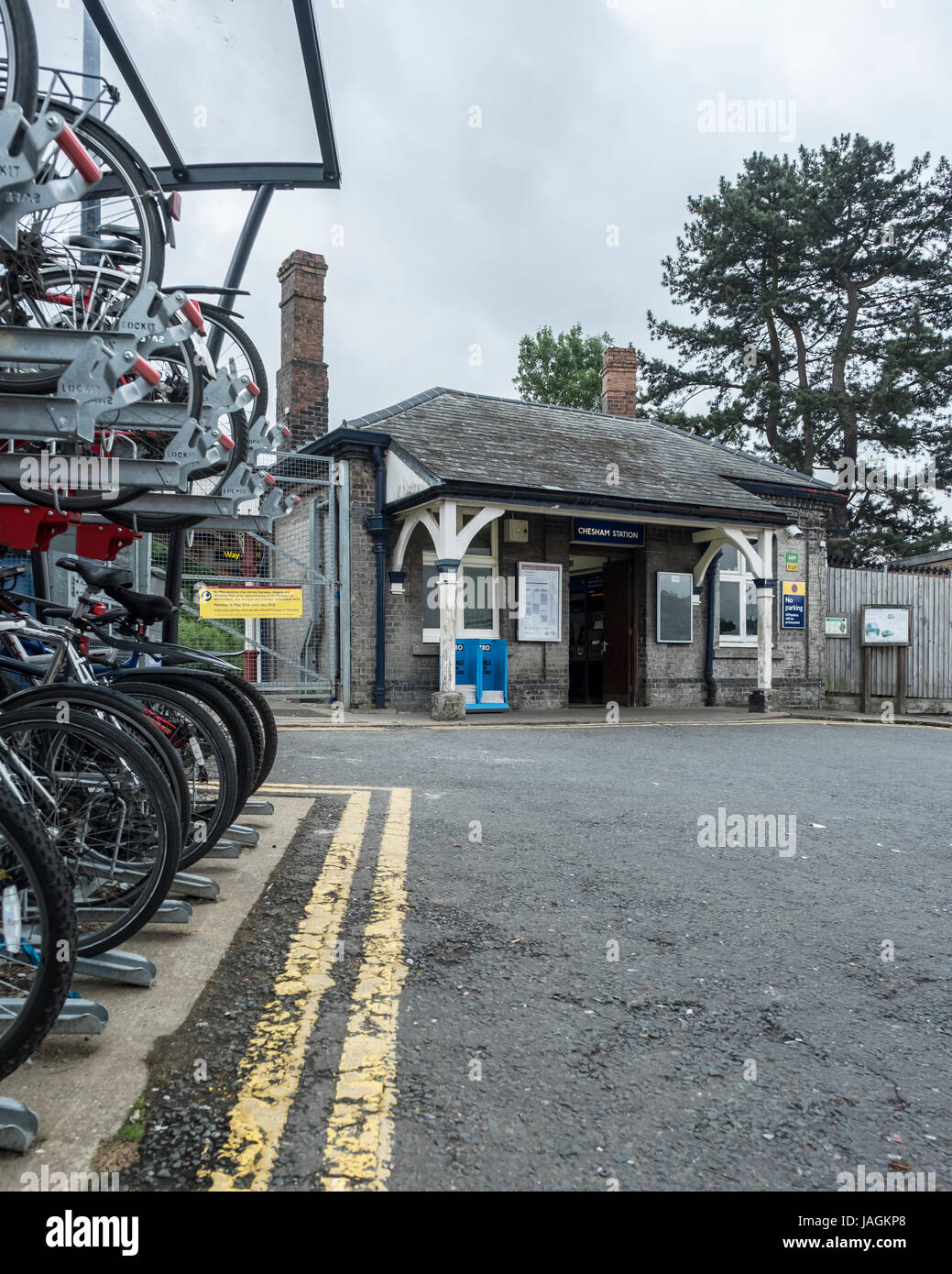 Chesham underground hi-res stock photography and images - Alamy