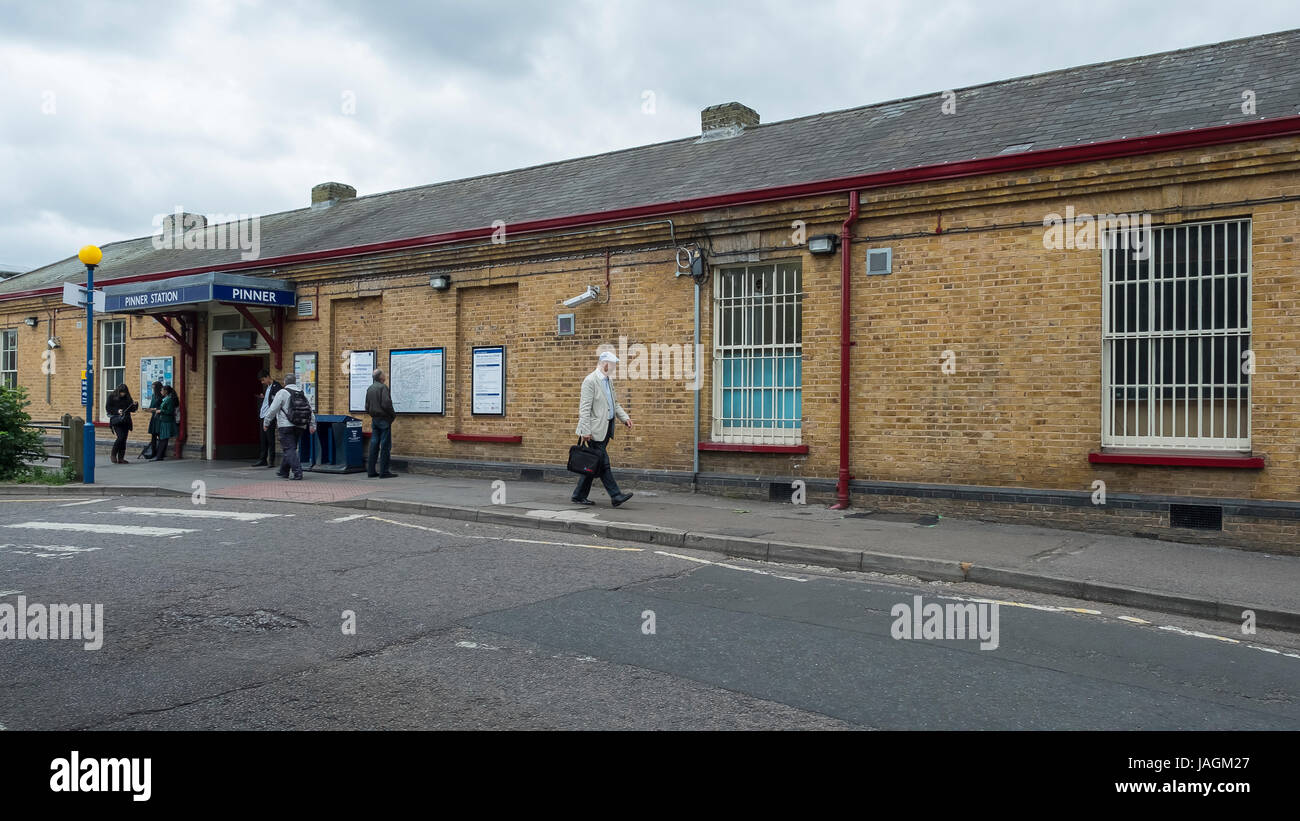 Pinner station Stock Photo Alamy