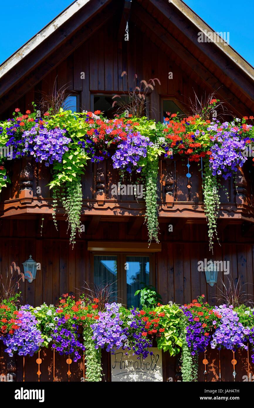 Auf Dem Balkon High Resolution Stock Photography and Images - Alamy